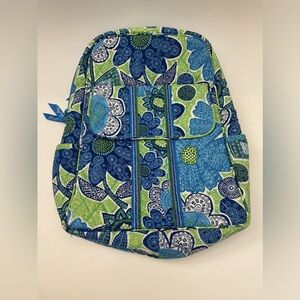 Vera Bradley Backpack in Doodle Daisy EUC
